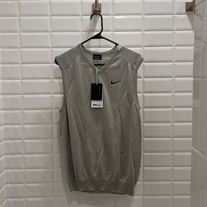 Nike Golf men’s vest in size S